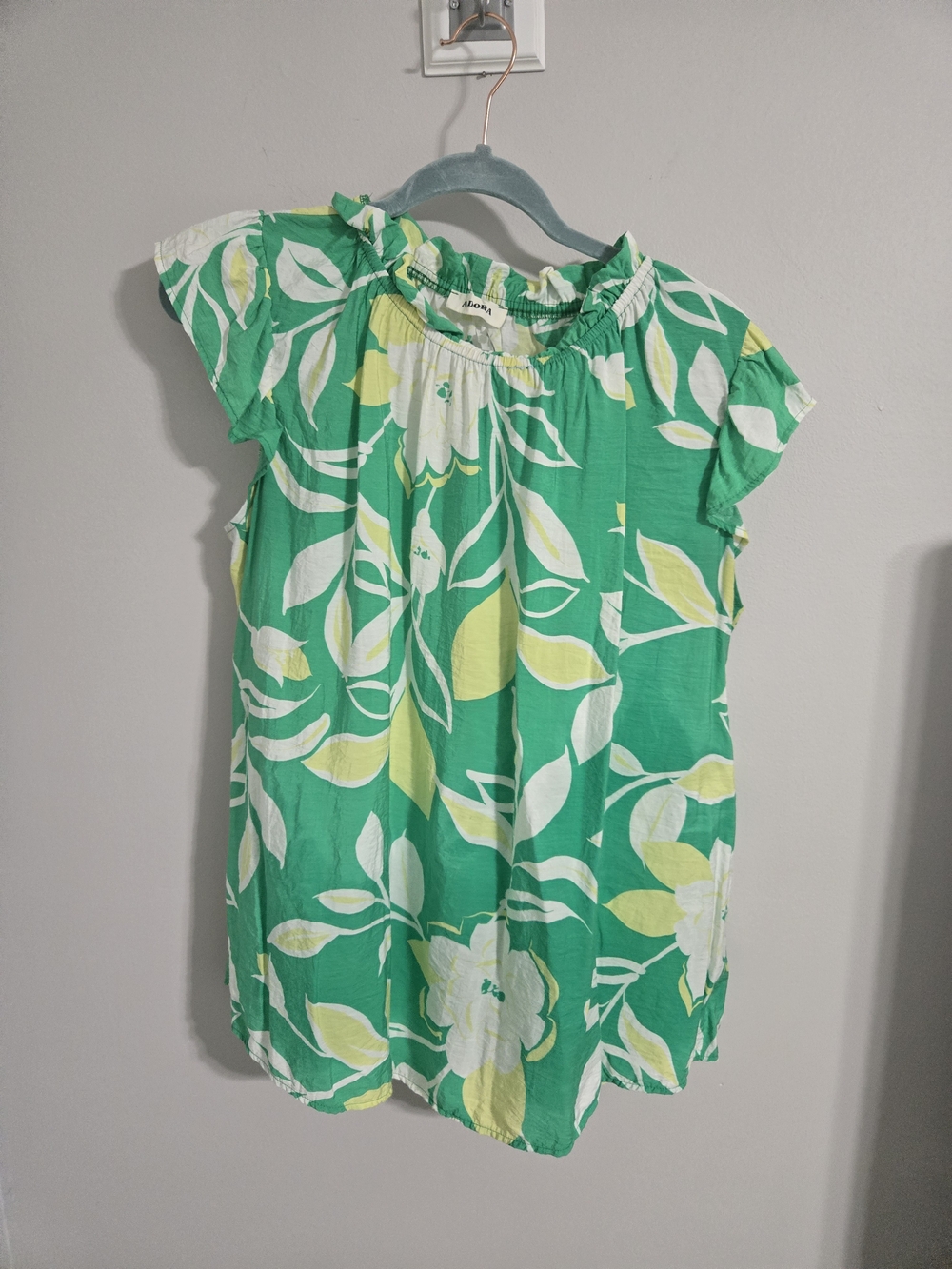 ADORA Green Floral Short Sleeve Blouse